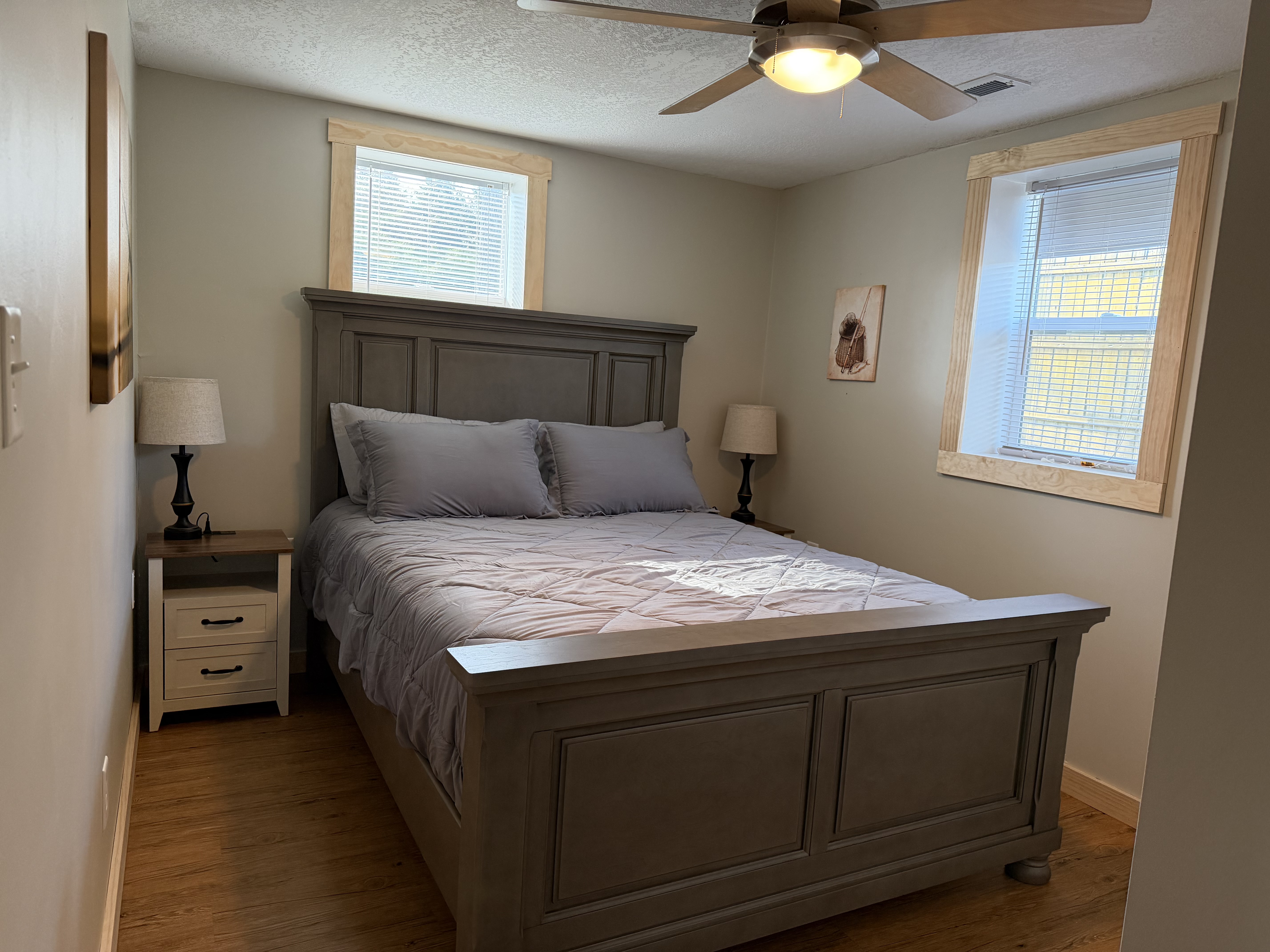 Lake Mattoon Hideaway – bedroom 2